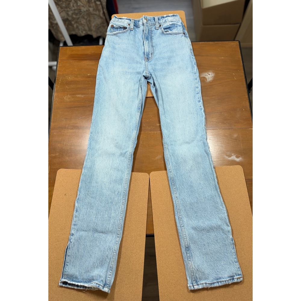 Abercrombie & Fitch 90s Straight Jeans Women 24 00R Light Wash Distressed Blue
